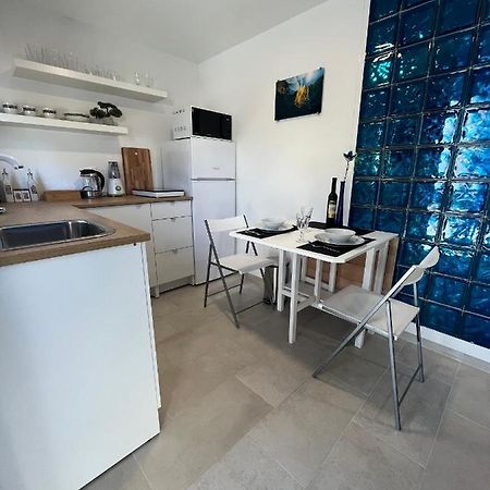 Blue Penguin Appartement Pinezići Buitenkant foto
